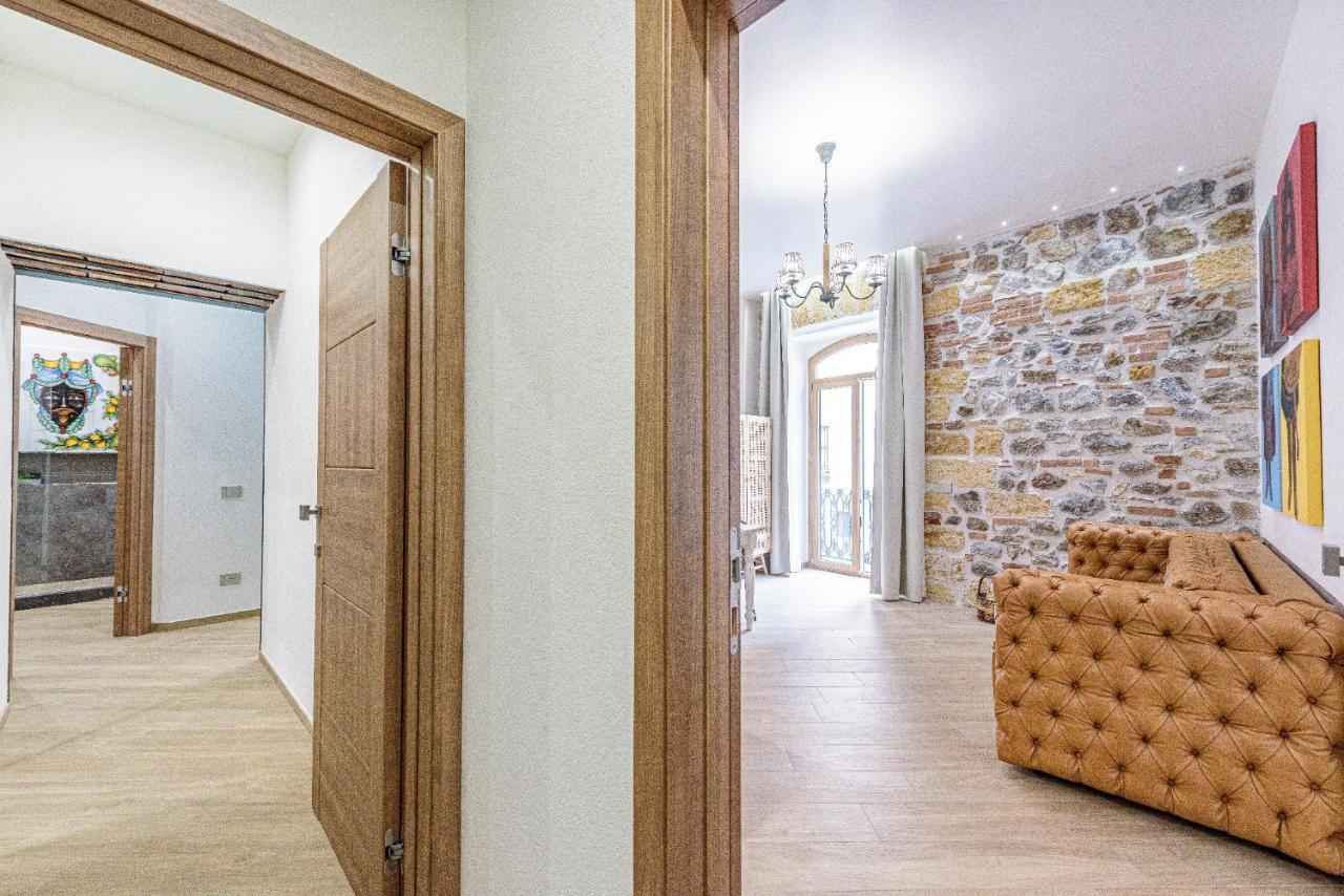 Incao Holiday I Pupi House Чефалу Екстериор снимка